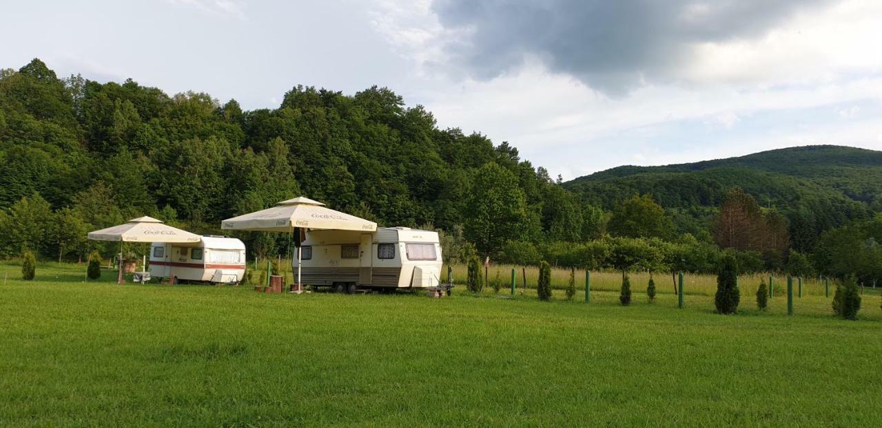 Hotel Auto Kamp Lav Kulen Vakuf Exterior foto